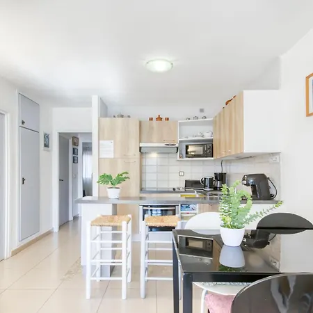 Pattaya-11 By Interhome *